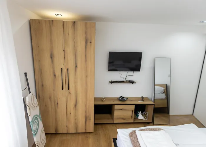 Bakina Kuca アパート ピロト